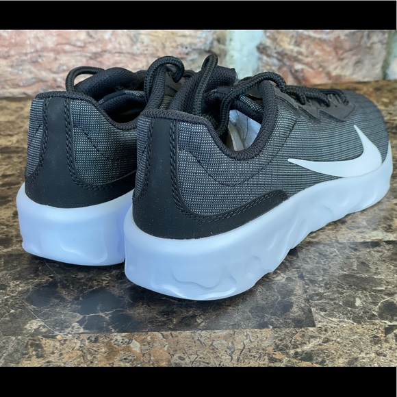 🆕 Nike Strada Women athletic shoes origina… - Picture 3 of 11